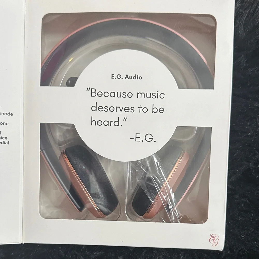 E.G. Audio Wireless Headphones- Rose Gold